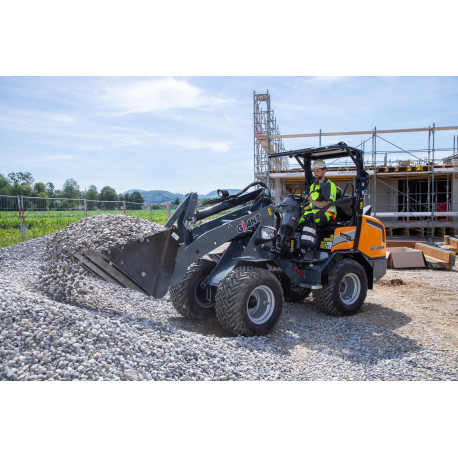 Kompakte Radlader Giant G2700 HD