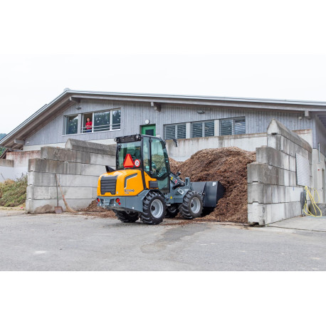 Radlader Giant G2700 X-TRA HD