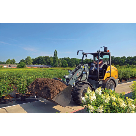 Radlader Giant G5000