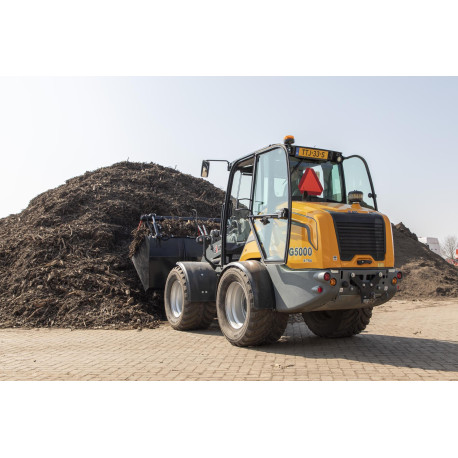 Chargeuse Giant G5000 X-TRA